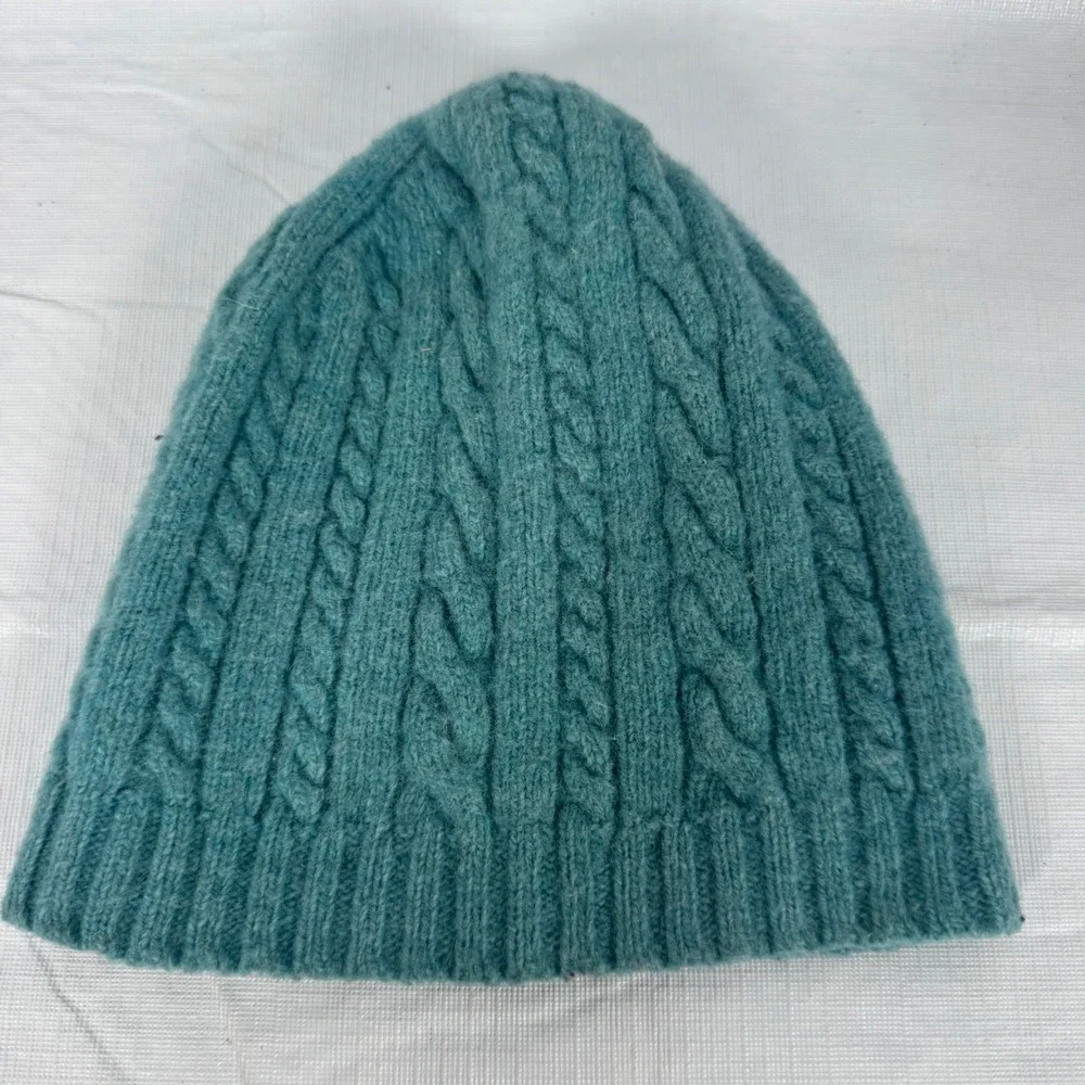 Orvis 100% Shetland Wool Cable Knit Beanie Hat Green Teal 87CH